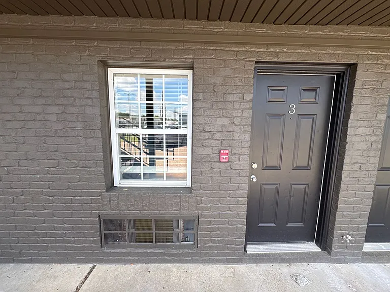 Radnor Flats — Photo 2