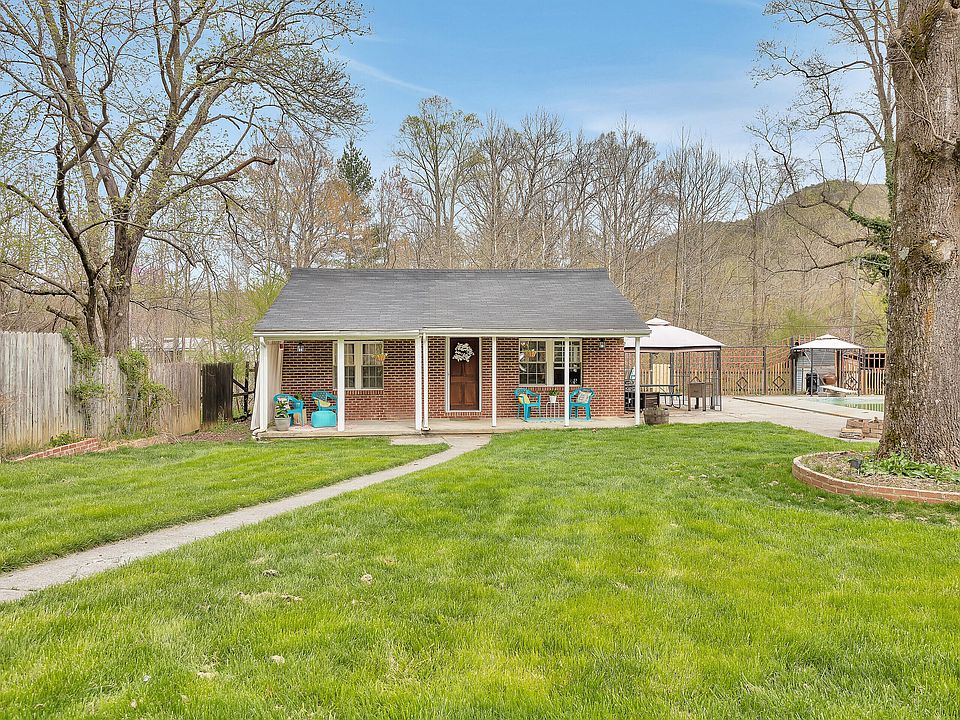 2961 Bradshaw Rd, Salem, VA 24153 Zillow