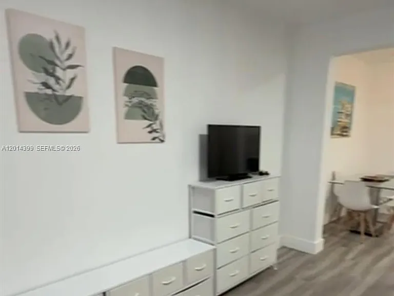761 Euclid Ave #4 — Photo 5
