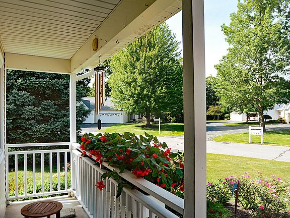 4th image of 322 Winter Oak Dr E #46