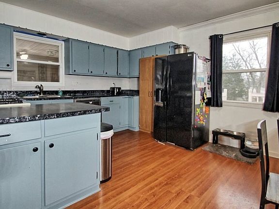 4th image of 1403 Princeton Dr