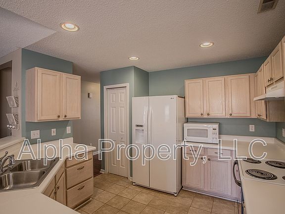 5th image of 15 Avalon Ct