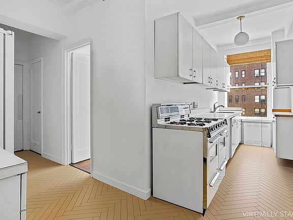 5th image of 1120 Park Ave #7A