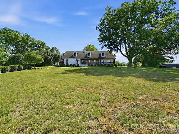 3rd image of 5009 Hemby Rd
