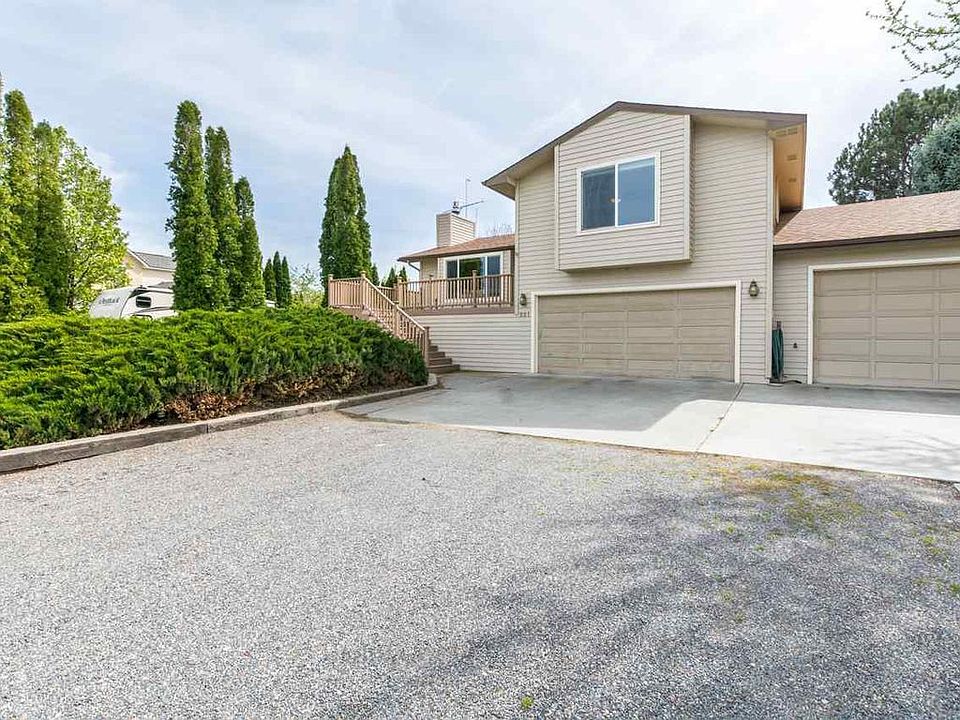 1st image of 221 Silverwood Ct