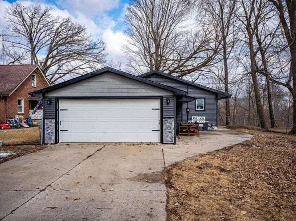 4083 Oaklane Rd, Rockford, IL 61109