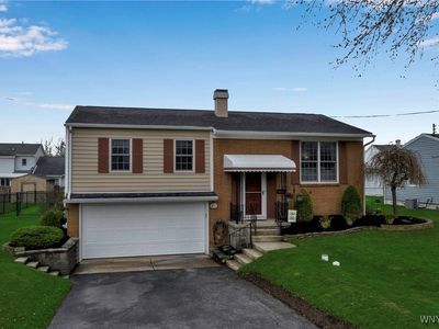 42 Markey Ave, Lancaster, NY, 14086