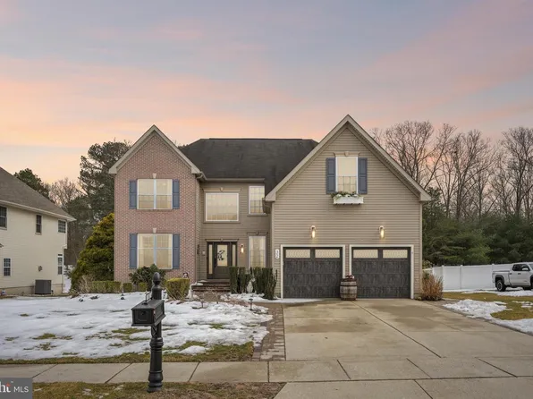 32 Magnolia Ct, Hammonton, NJ 08037