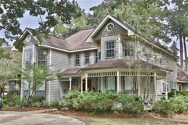 2nd image of 801 Beau Chene Dr