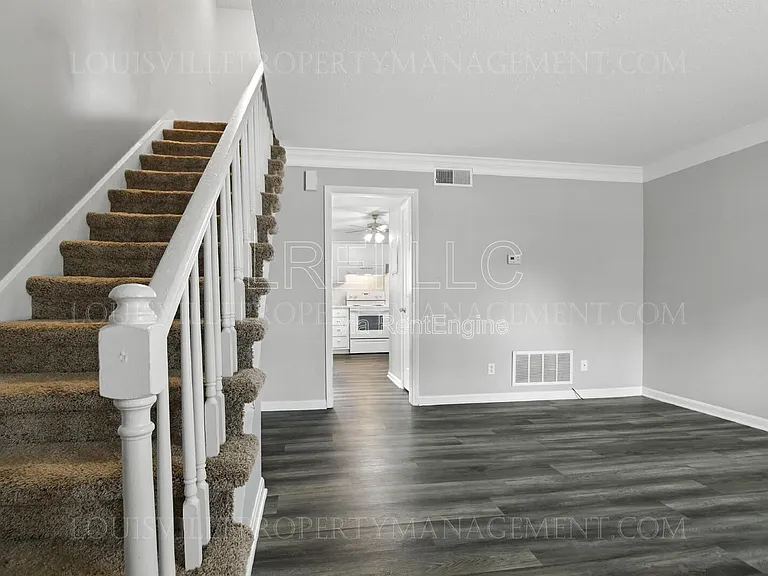 3416 Clingstone Way — Photo 2
