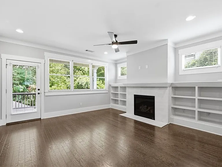254 Lamon Ave SE #B — Photo 8