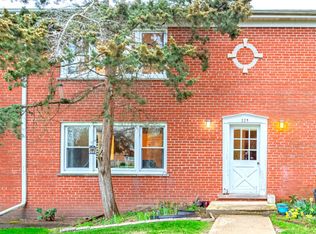 225 W Johnson St APT 1A, Palatine, IL 60067