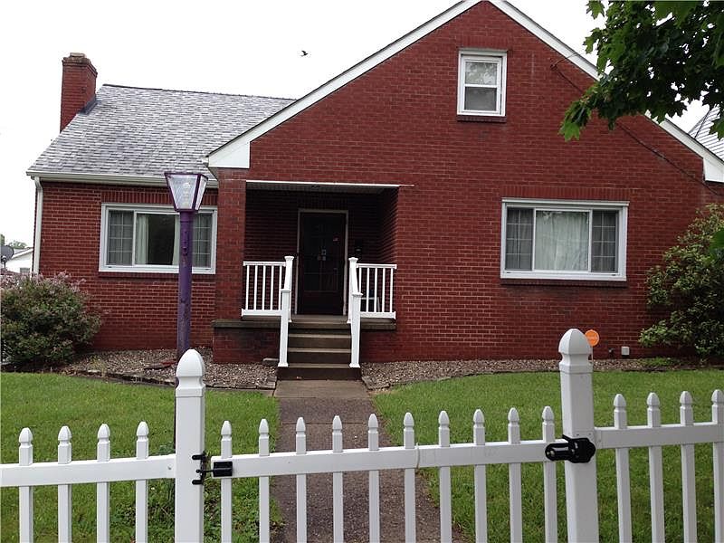 1st image of 627 Broadway Blvd