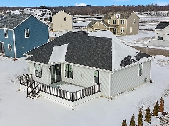 2nd image of 2689 Mapleton AVENUE