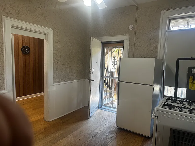 1149 W Taylor St #1R — Photo 2
