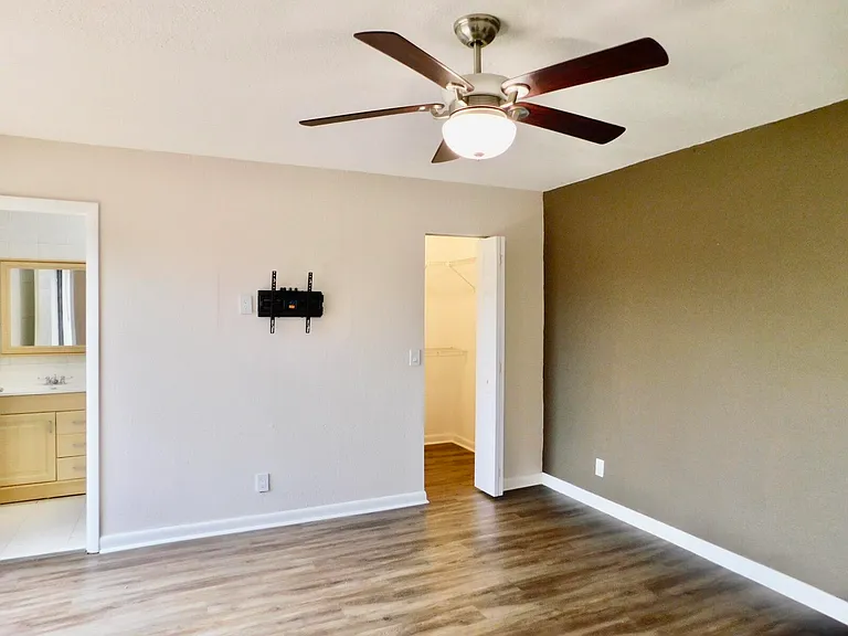 4155 Turnberry Cir #29 — Photo 40