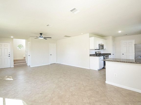4th image of 3906 Hollow Cove Ln