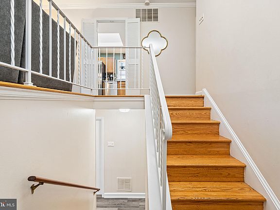 5th image of 8011 Candlewood Dr