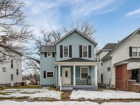 641 1st Ave, Ellwood City, PA 16117