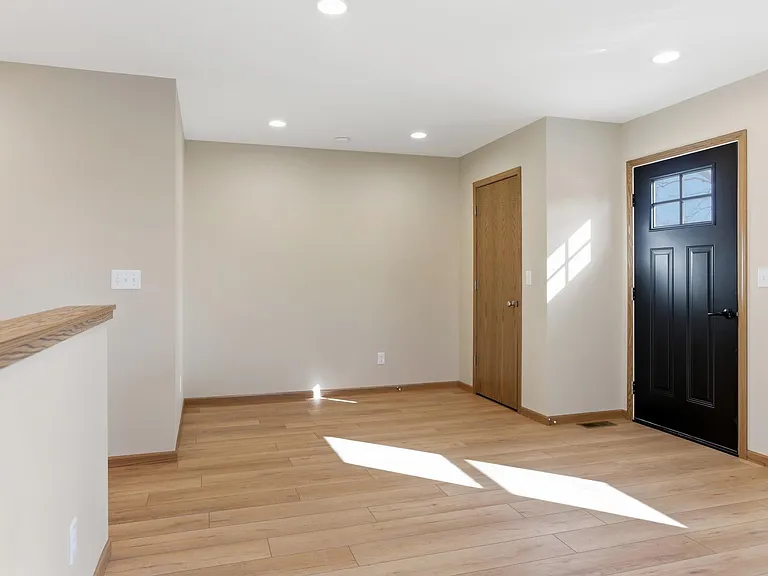 313 E Martin St #1 — Photo 5