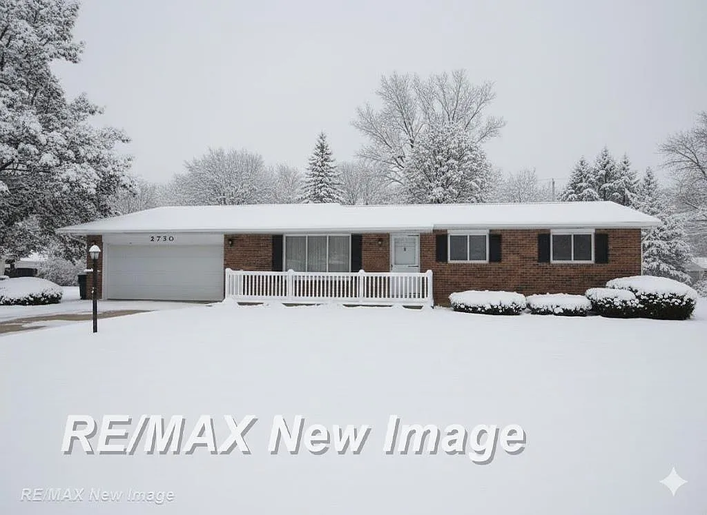 3730 Sherwood St photo 1