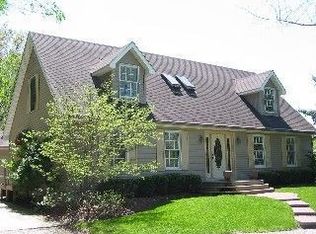 26105 W Nine Mile Rd, Southfield, MI 48033