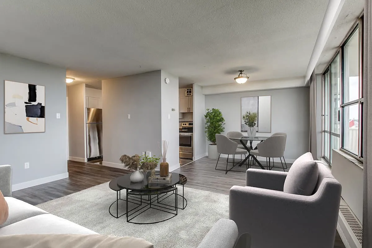 Park Royal Village Apartments — Photo 3