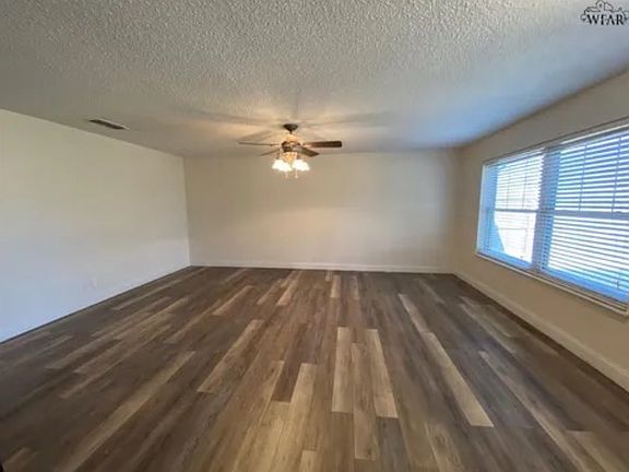 Roomy living room