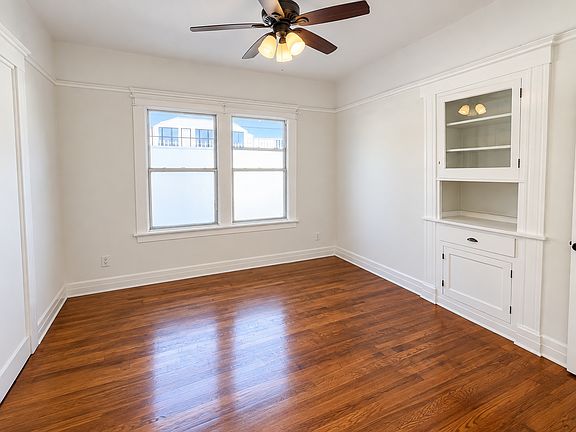 5th image of 1083 W 30th St