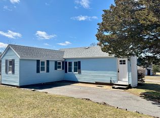 22 Columbus Ave, Templeton, MA 01468