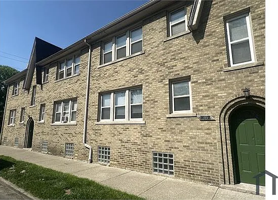 13919 Hartwell St #7 — Photo 13