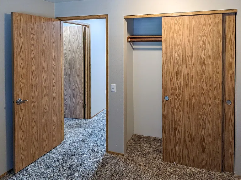 Silverwood Apartments — Photo 43