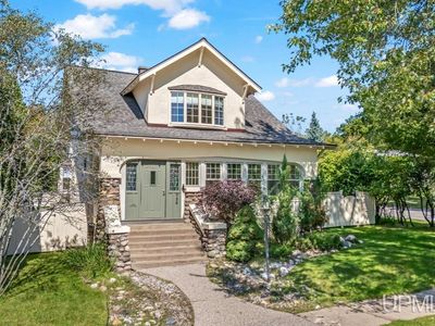 738 E A St, Iron Mountain, MI, 49801