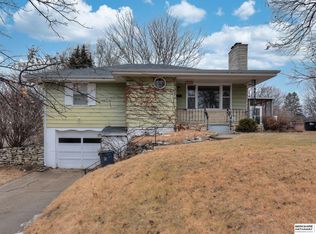 4402 Frederick St, Omaha, NE 68105