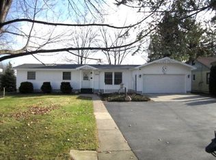 N5642 Maders Cir, Shawano, WI 54166