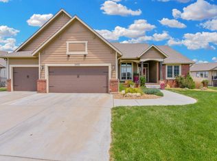 2522 N Graystone Cir, Wichita, KS 67228