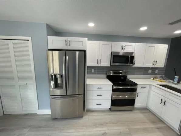 5720 Ashton Lake Dr, Sarasota, FL