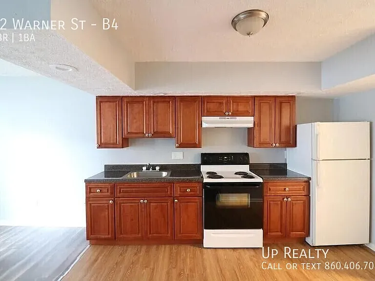 42 Warner St #B4 — Photo 1