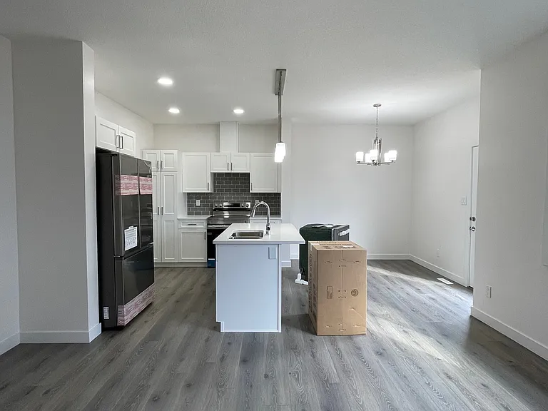 740 Daniels Way SW — Photo 24