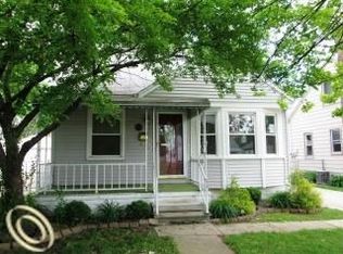 5914 Helen St, Garden City, MI