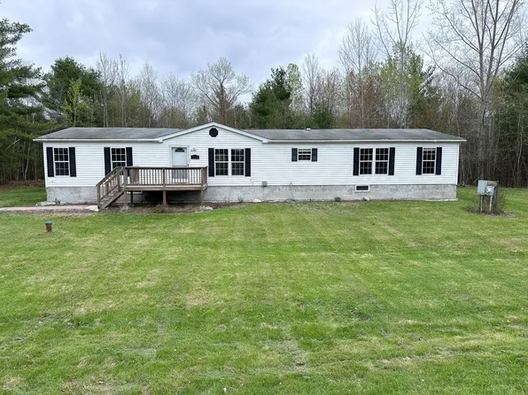 198 Fox Farm Rd, Plattsburgh, NY 12901