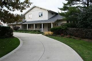 1st image of 25275 Shaker Blvd