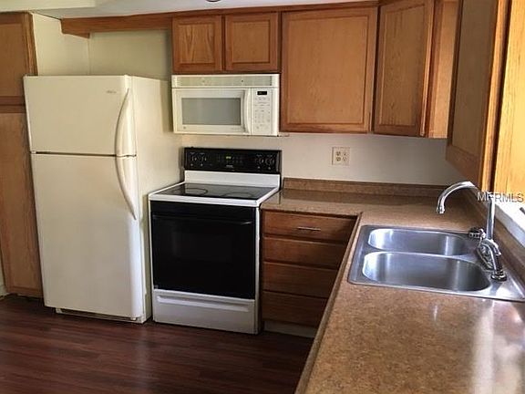 5th image of 3214 Fairmount Dr