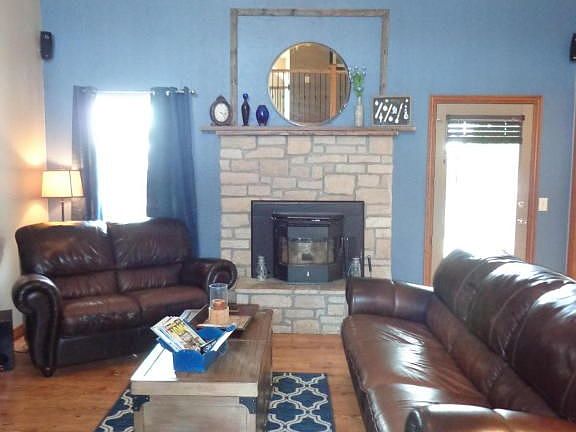3rd image of 5343 S Lincoln Dr