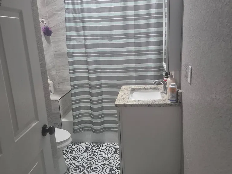 507 E Virginia Ave #1 — Photo 43