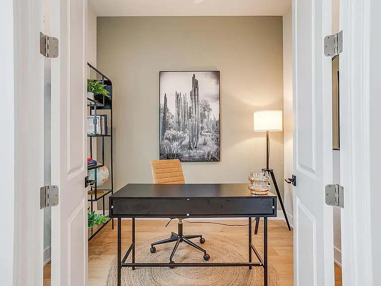 123 Thornton St — Photo 4