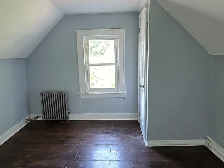 257 S 11th St #2A — Photo 2