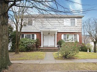 121 Lincoln Ave, West Harrison, NY 10604