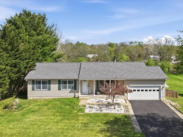 4 Millrace Ln, Keedysville, MD 21756