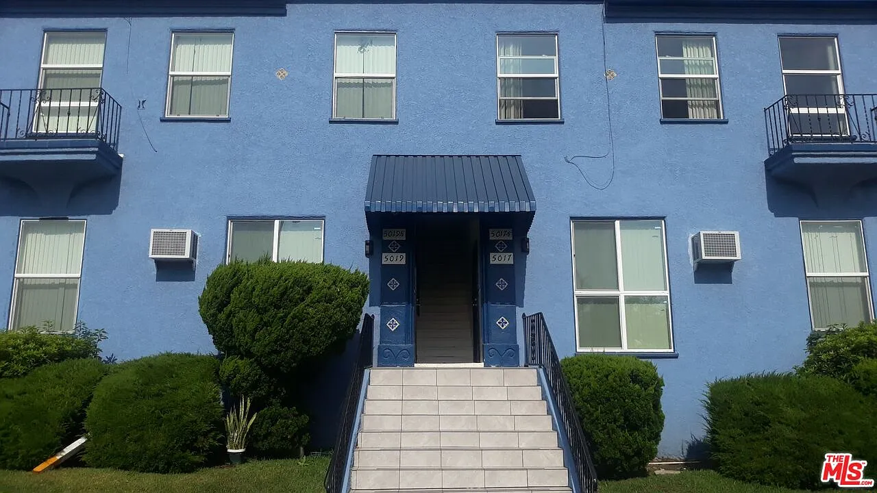 2 bed, 1.0 bath, 950 sqft, $2,500 — Photo 1